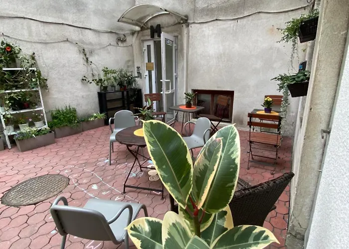 Art Space אכסניה