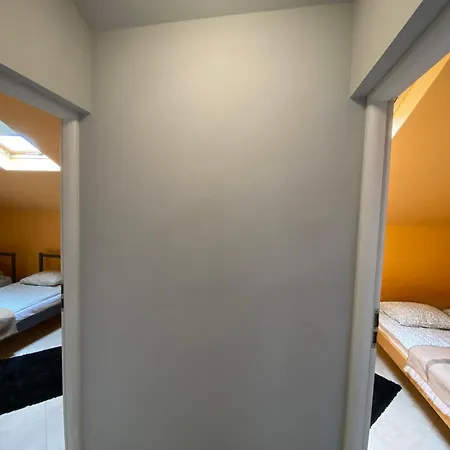 Hostal Art Space