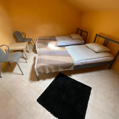 Art Space Hostal *